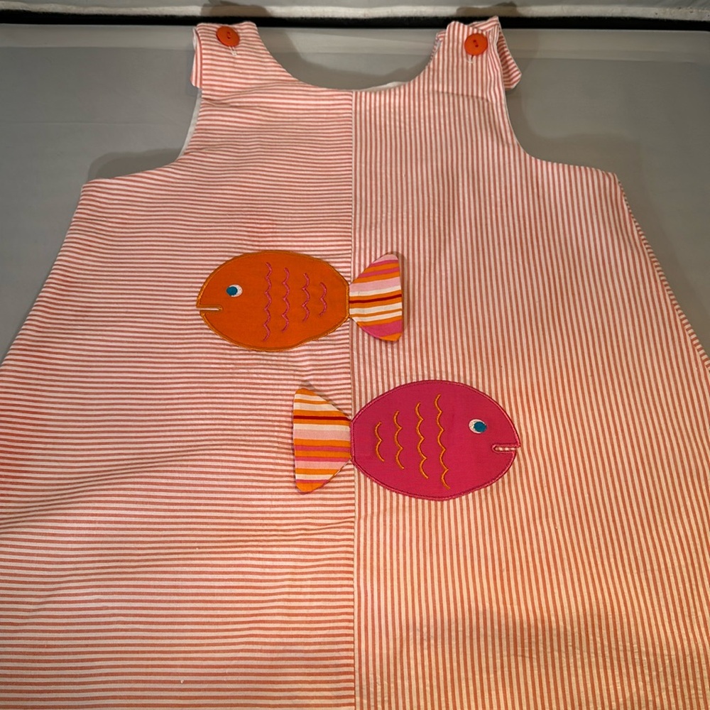 Boutique dress orange seersucker w/ pink & orange fish. Perfect for summer.